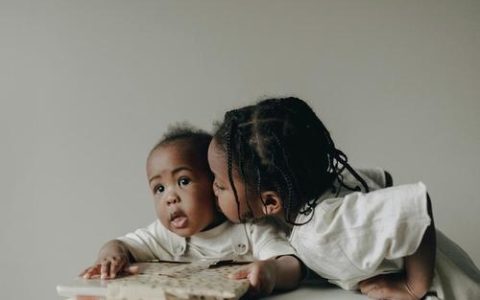 2026年12月24日平安夜出生的美好男孩取名