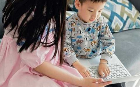 2026年6月出生的马宝宝取名 男孩女孩取名宜用字
