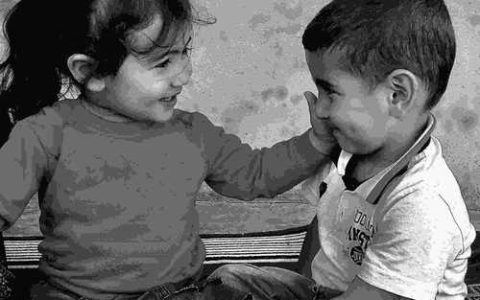 2026年何姓男孩名字怎么起好听 何姓男孩名字高贵大气三个字