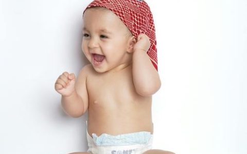 2026年农历二月初七出生的男孩命运好吗 五行缺水男孩名字