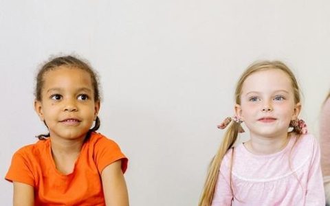 2026年农历五月出生男孩取名字 周易取名测试打分