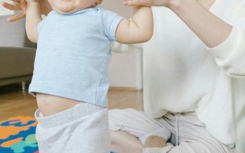 2026年农历四月初四马宝宝男孩起名，出生宝宝五行缺什么？