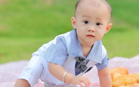 2026年出生的男孩起什么名字 天生丽质的女孩名字