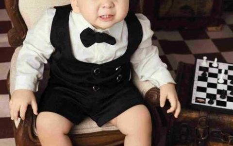 2026年马宝宝男孩取名 马年婴儿起名注意事项