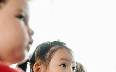 2026年姓秦的男马宝宝如何起名 绅士温柔的男孩名字