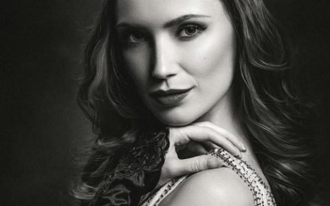 2026年正月十四出生的男孩八字好吗 今日五行缺水火取名