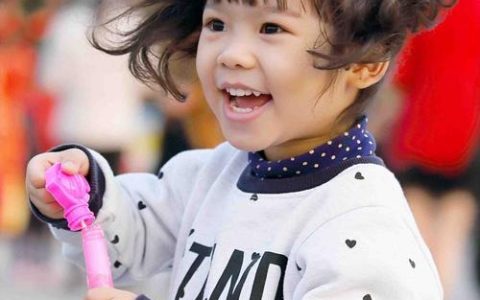 2026马年农历八月十七日出生男孩取名带水的字有哪些？