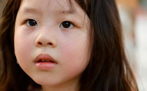 何姓男孩取名笔画搭配 男婴姓何高端起名