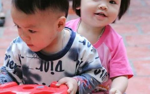 何氏姓名男孩名字大全高分 2026好听洋气的男孩名字