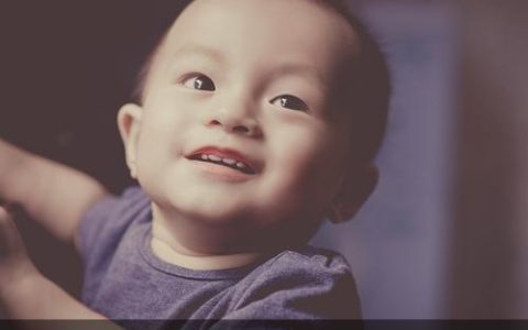 刚出生的小男孩取什么名字好 2026属马男婴名字推荐