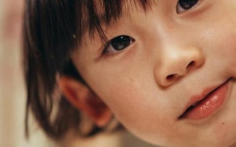 马年闰四月初九出生的男宝宝取名五行缺什么？如何取名？