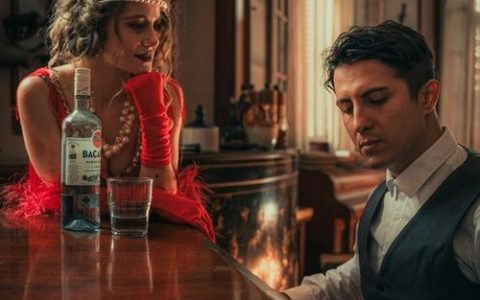 马年闰四月十五出生的男孩取名宋词中寓意好的名字